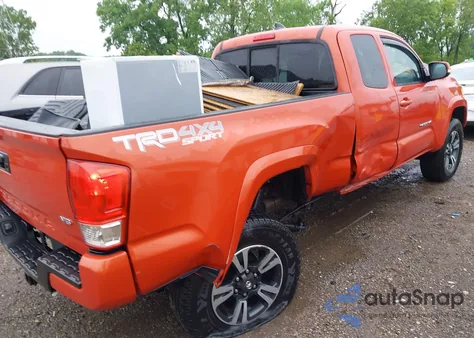 2016 Toyota Tacoma Sr5 V6/Trd Off Road/Trd Sport z USA, uszkodzony, nr VIN 5TFSZ5AN0GX042336